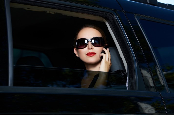 Airport Limo Etiquette: Tips for the Business Traveller